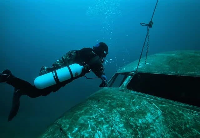 D26 unboxing planned for Mexican cenotes